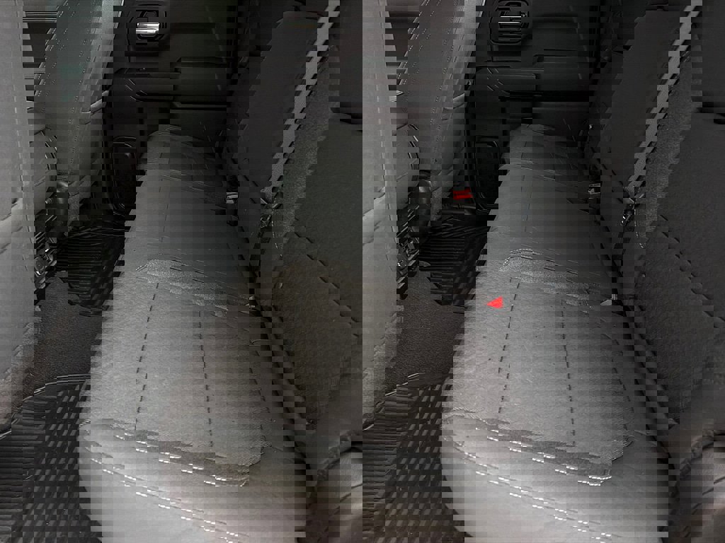 Used 2020 Chevrolet Silverado 1500 LT w/ All-Star Edition image 7