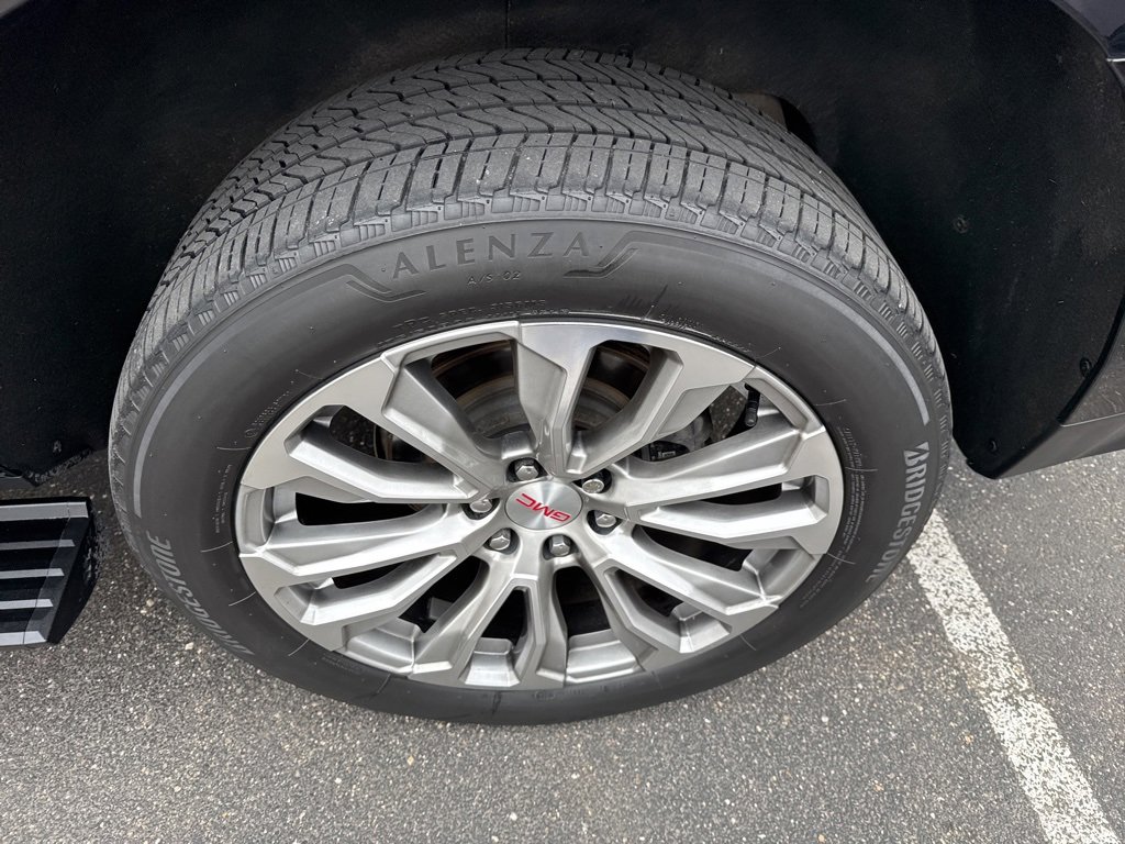 Certified 2022 GMC Yukon Denali w/ Denali Premium Package image 27