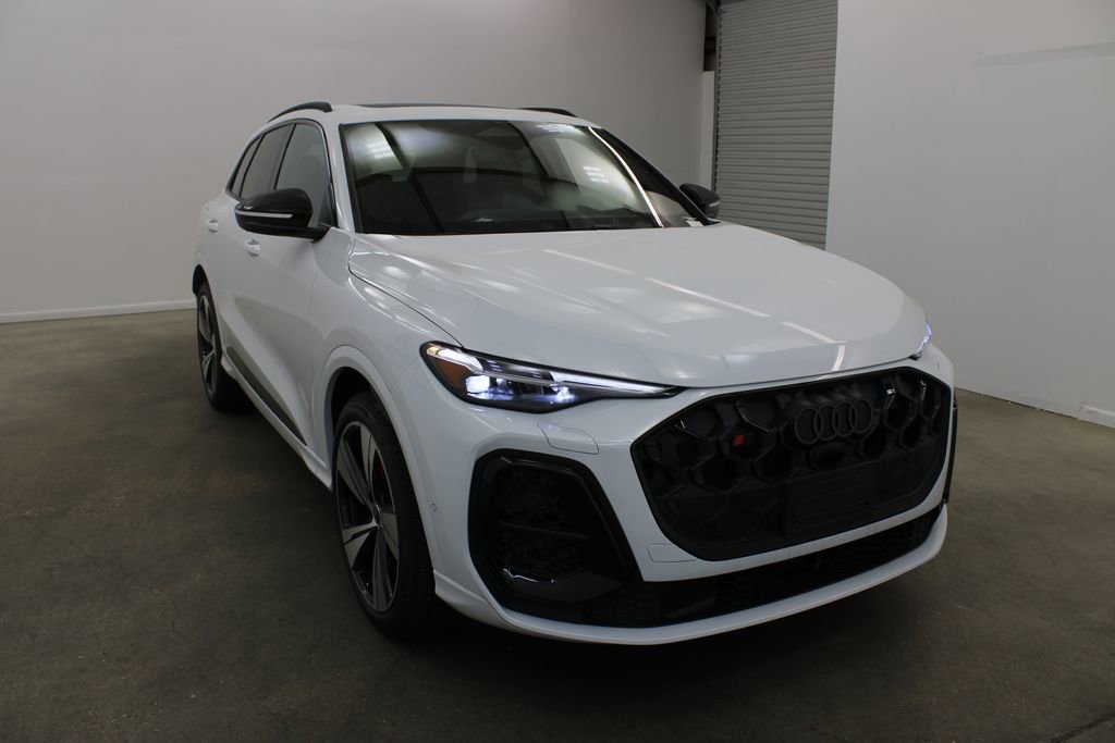 New 2025 Audi SQ5 Prestige image 6