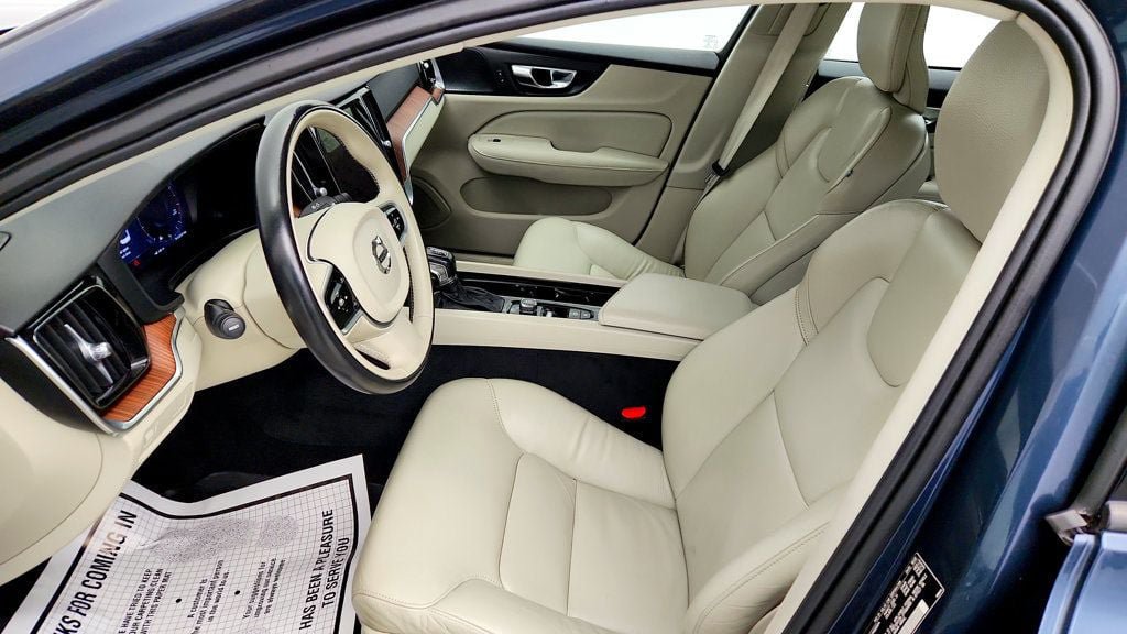 Used 2021 Volvo S60 T5 Momentum FWD image 17