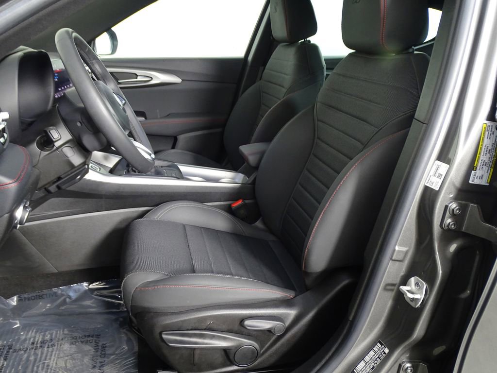 Used 2024 Dodge Hornet GT image 7