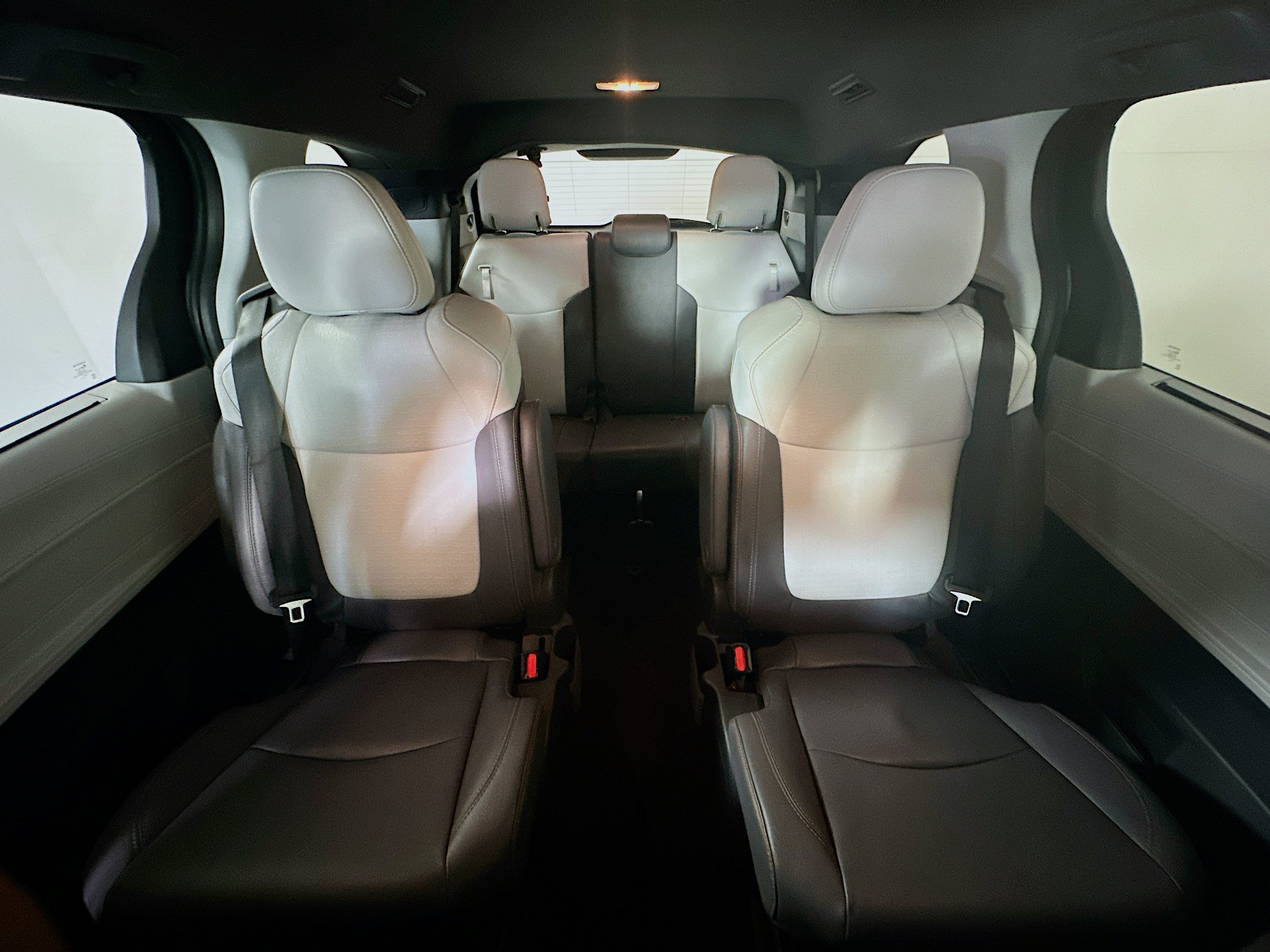 Certified 2023 Toyota Sienna XSE w/ XSE Plus Package FWD image 30