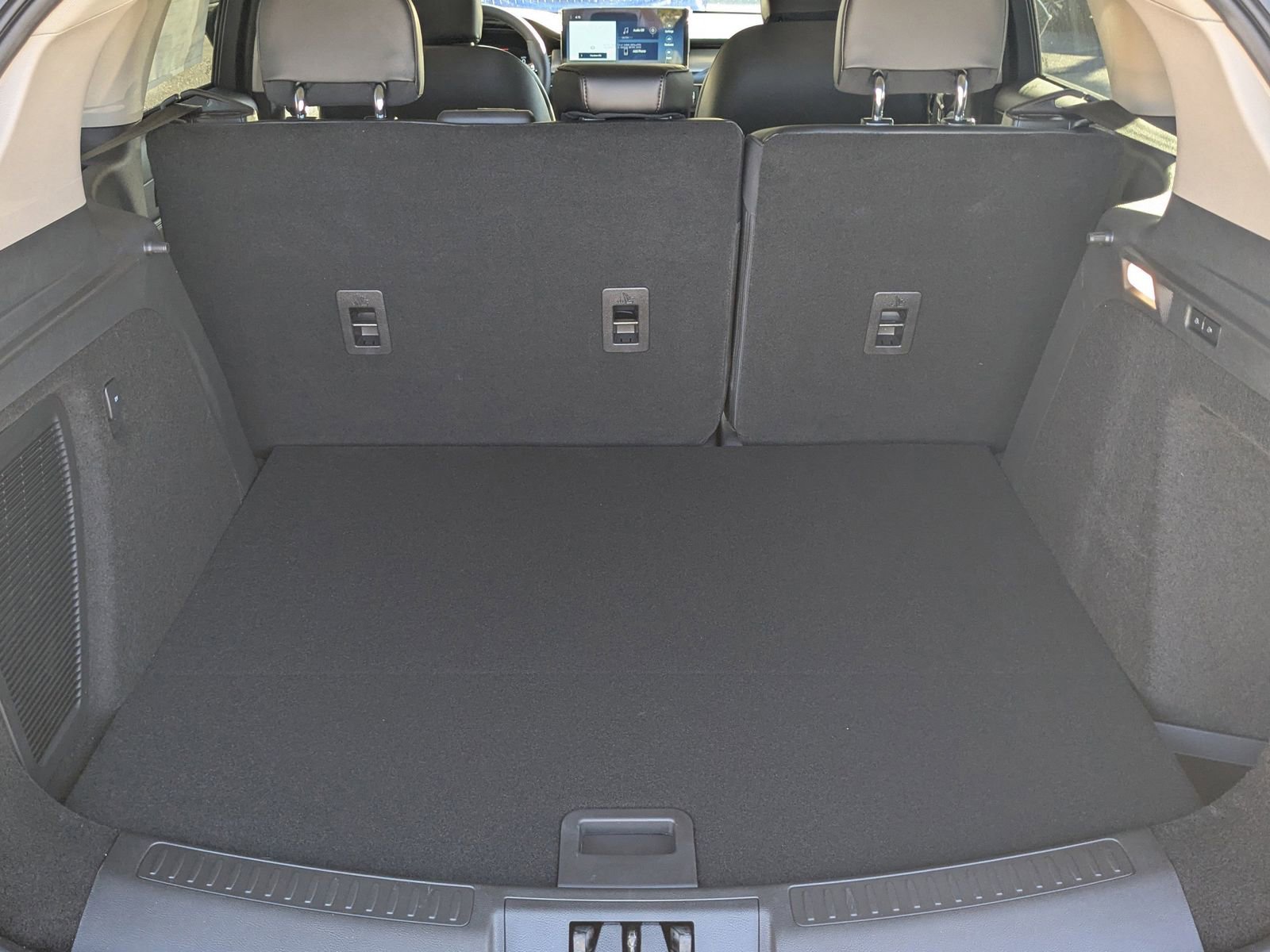 New 2026 Lincoln Corsair Premiere image 15