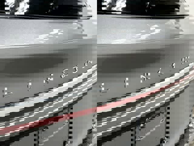 Used 2022 Lincoln Nautilus Reserve AWD/4WD image 29