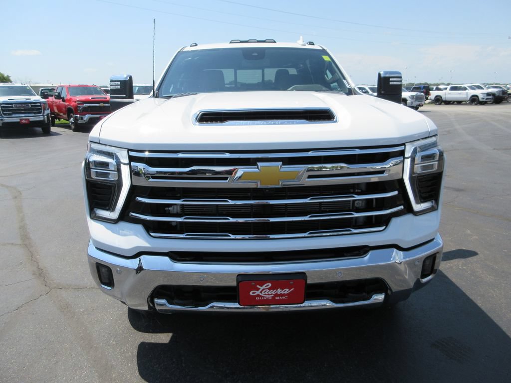 Certified 2024 Chevrolet Silverado 3500 LTZ w/ LTZ Plus Package AWD/4WD image 14