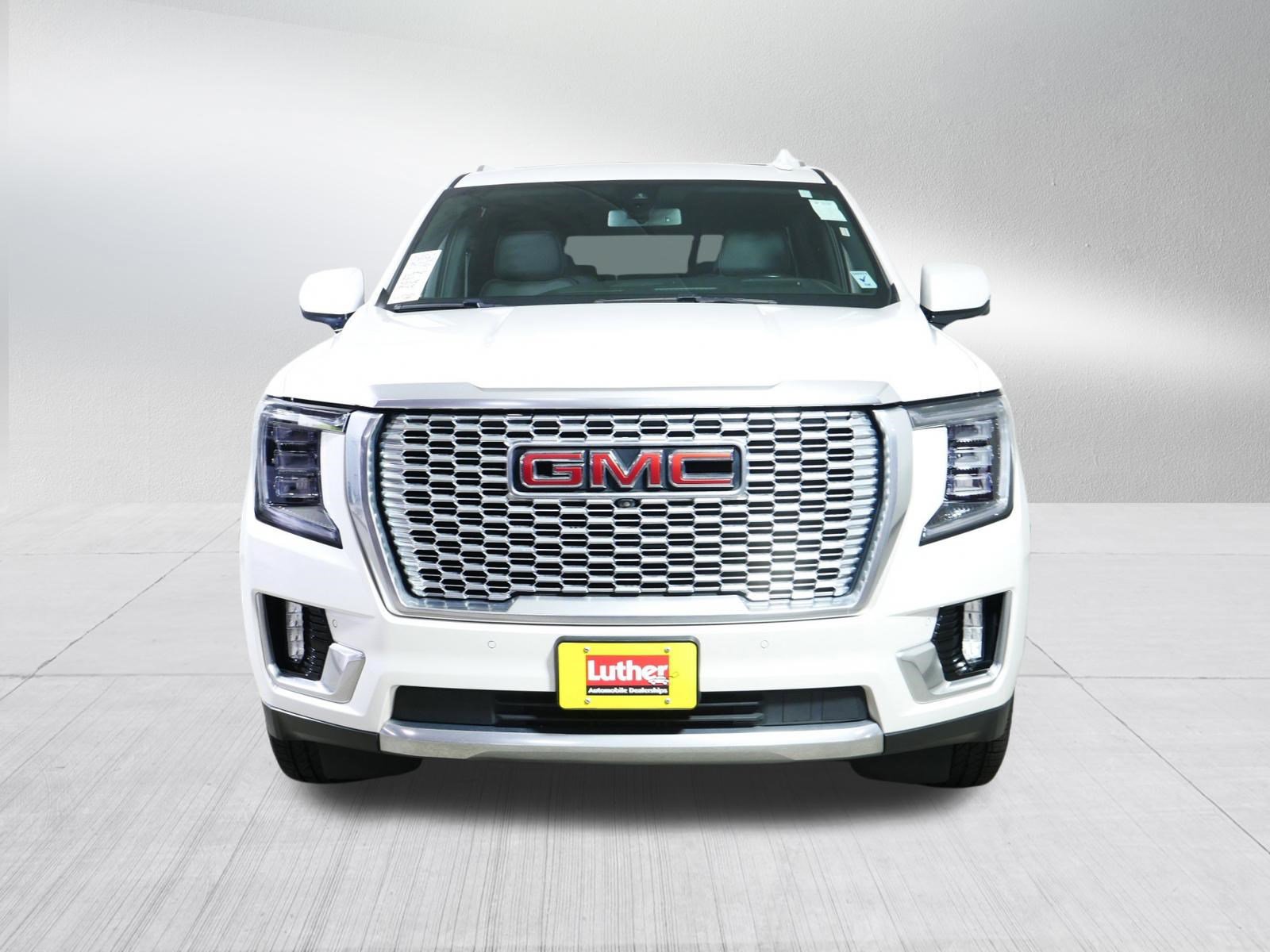 Used 2022 GMC Yukon Denali AWD/4WD image 2