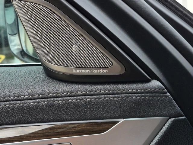Used 2018 BMW 740i RWD image 36