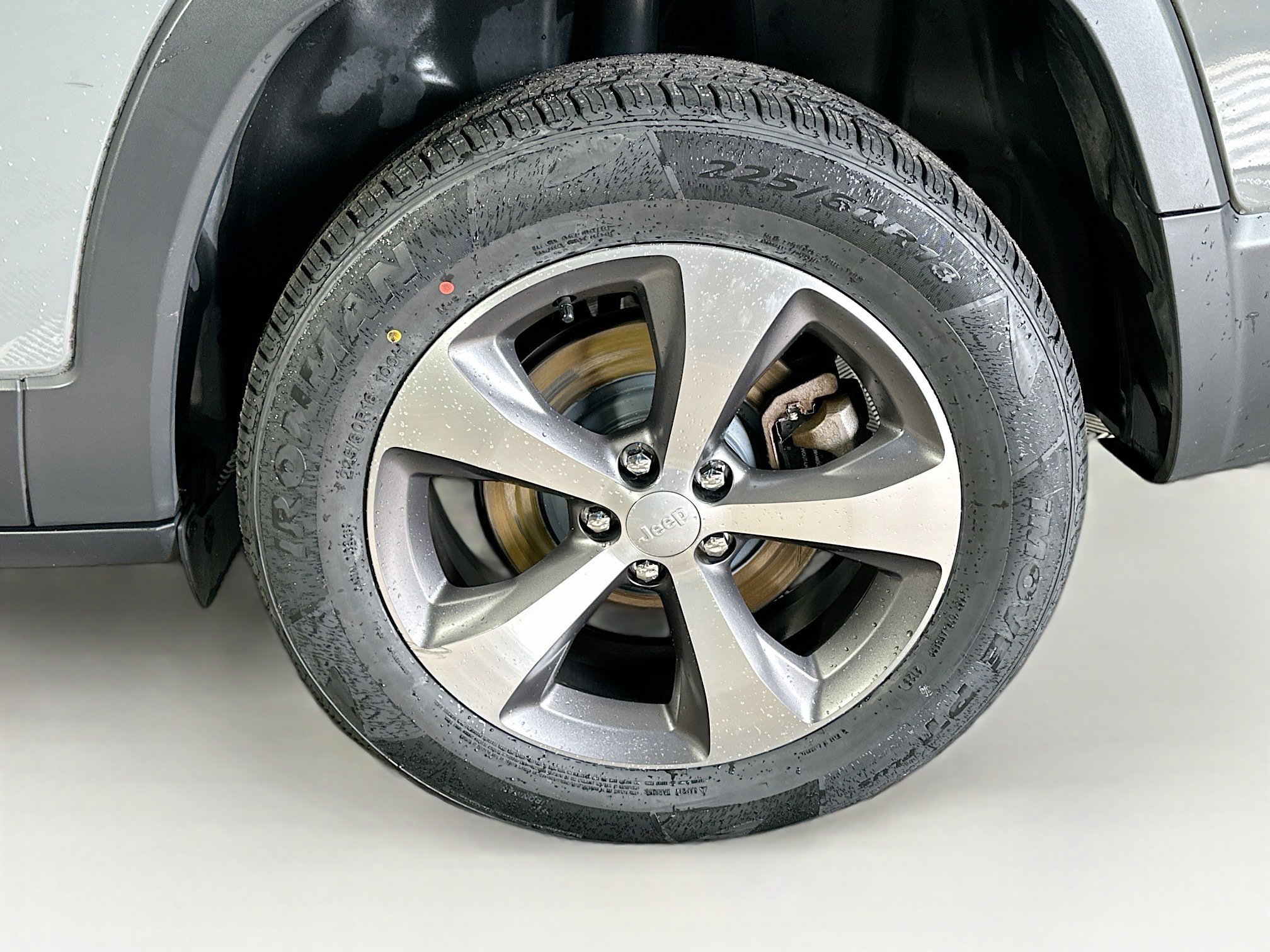 Used 2022 Jeep Cherokee Limited image 11