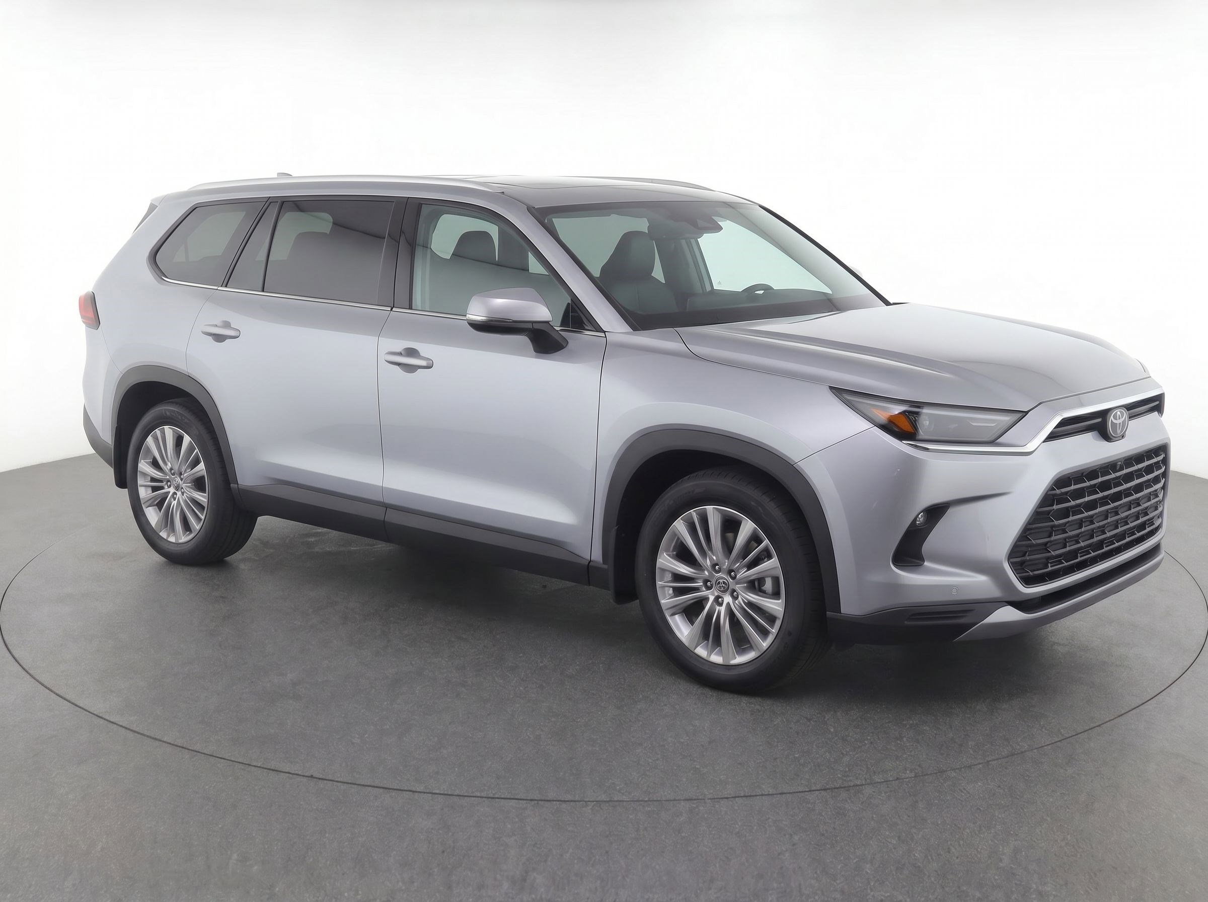 Used 2026 Toyota Grand Highlander AWD image 2