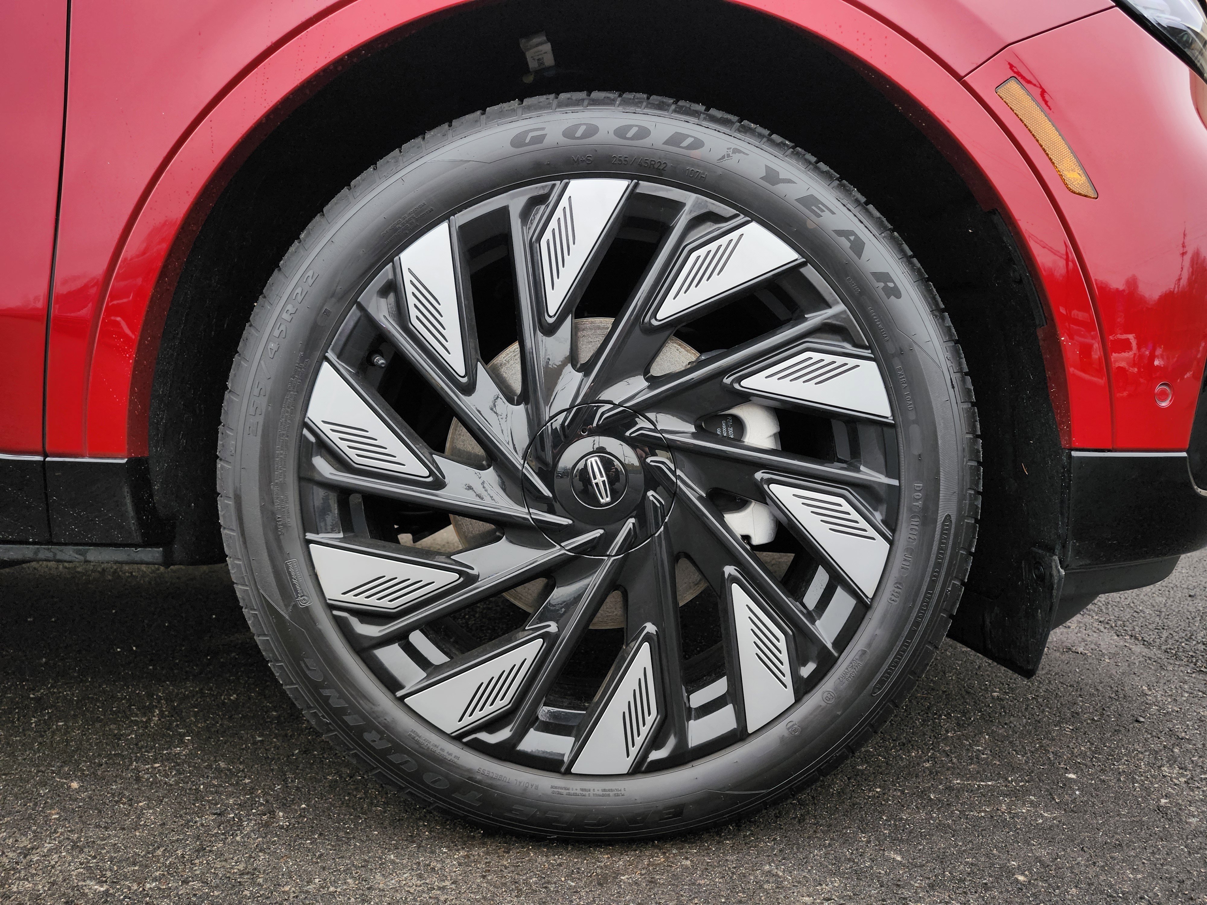 Used 2024 Lincoln Nautilus Reserve w/ Equipment Group 202A image 29