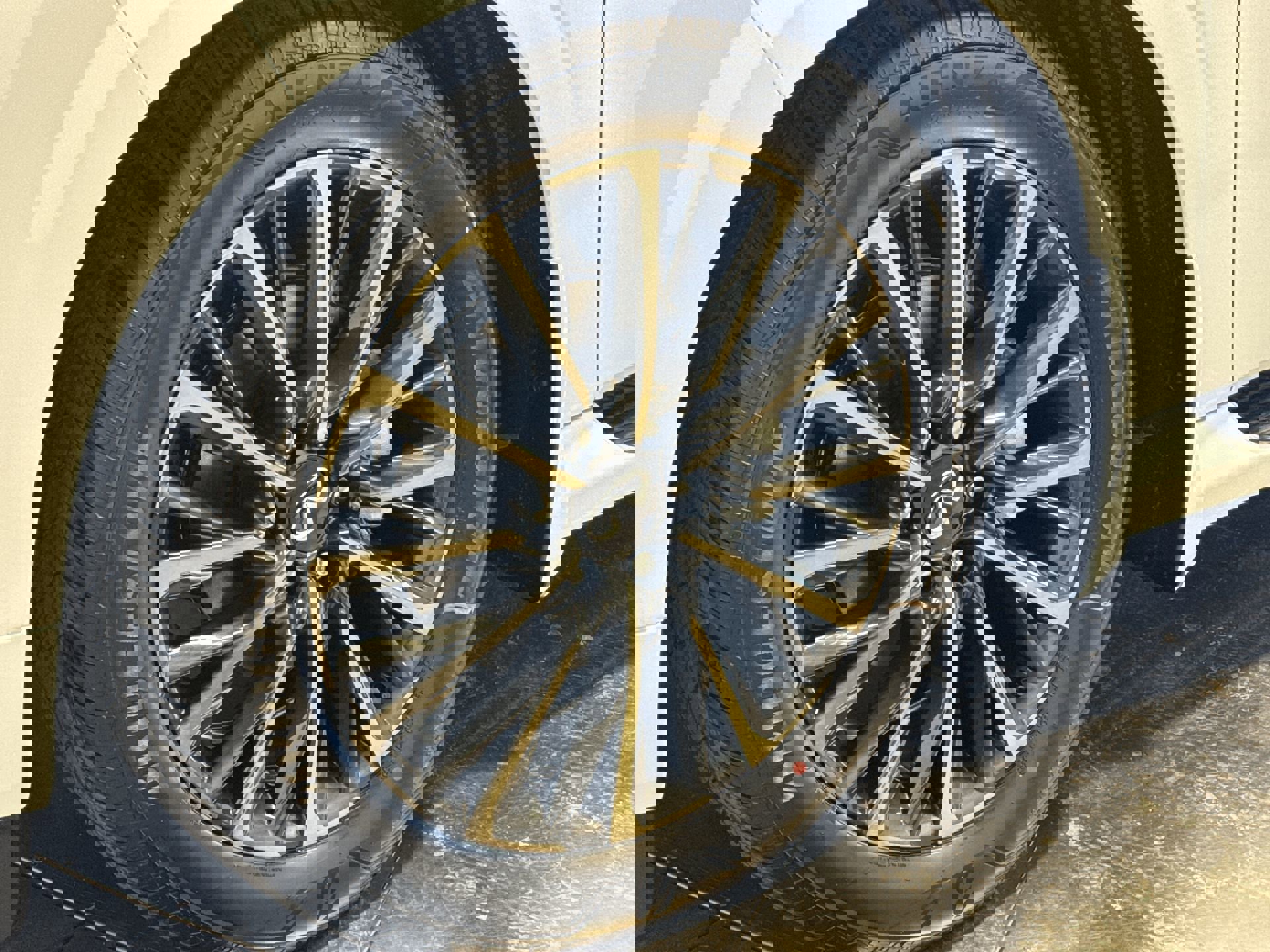 New 2026 INFINITI QX80 Autograph w/ Premium Cargo Package image 10