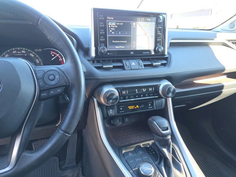 Used 2021 Toyota RAV4 Limited w/ Limited Grade Weather Package AWD/4WD image 25