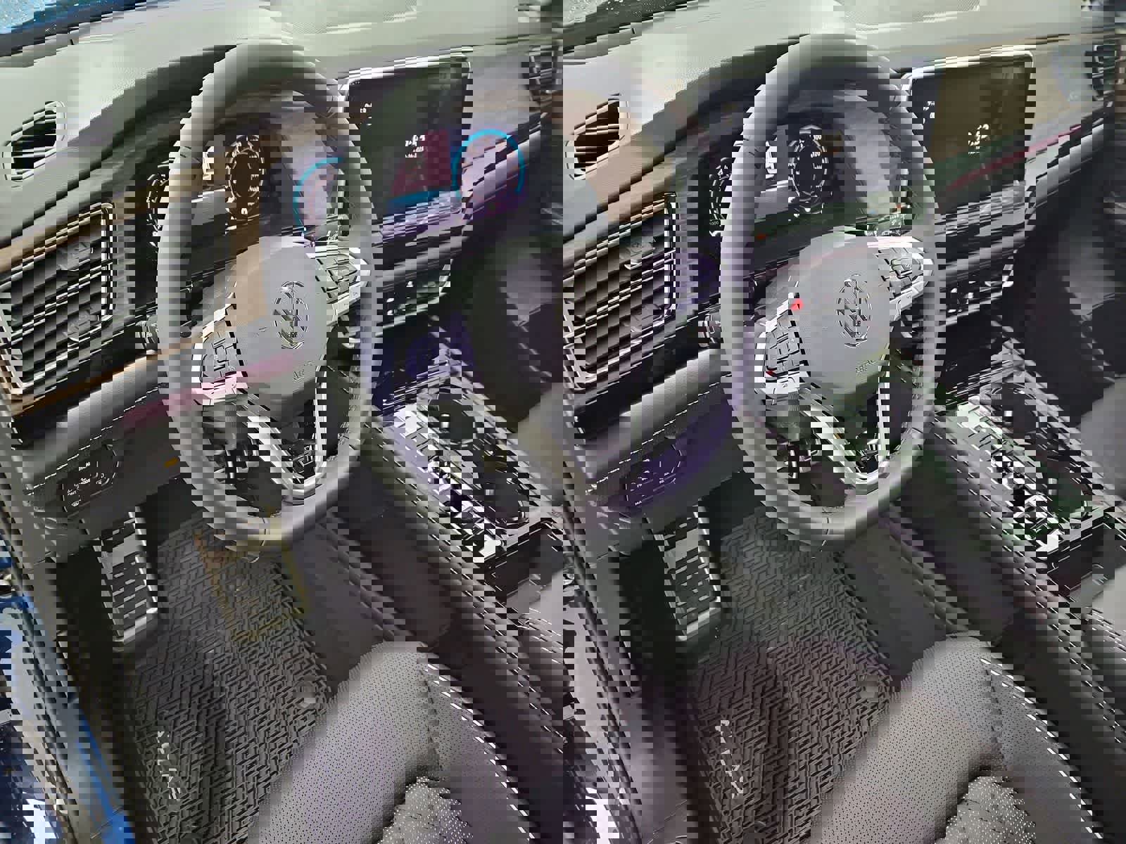 New 2026 Volkswagen Atlas SEL Premium R-Line image 2