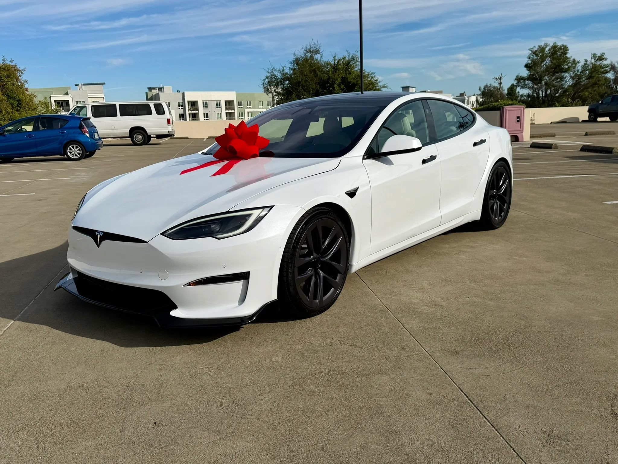 Used 2022 Tesla Model S Standard Range AWD/4WD image 28