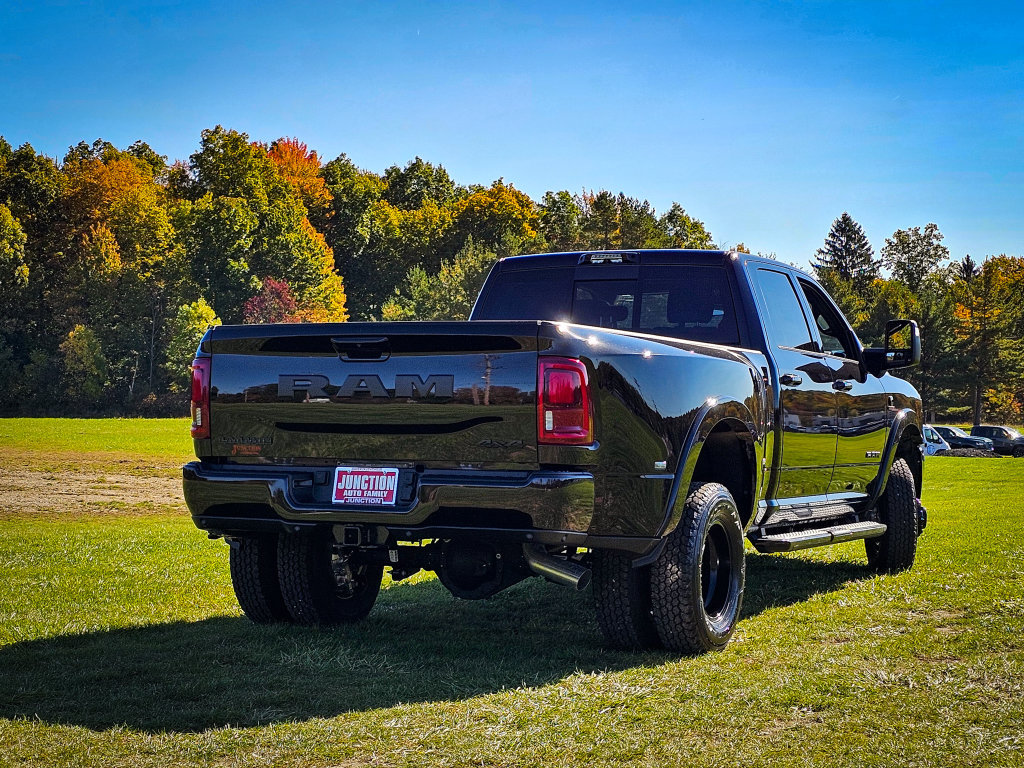 New 2027 RAM 3500 Laramie AWD/4WD image 3