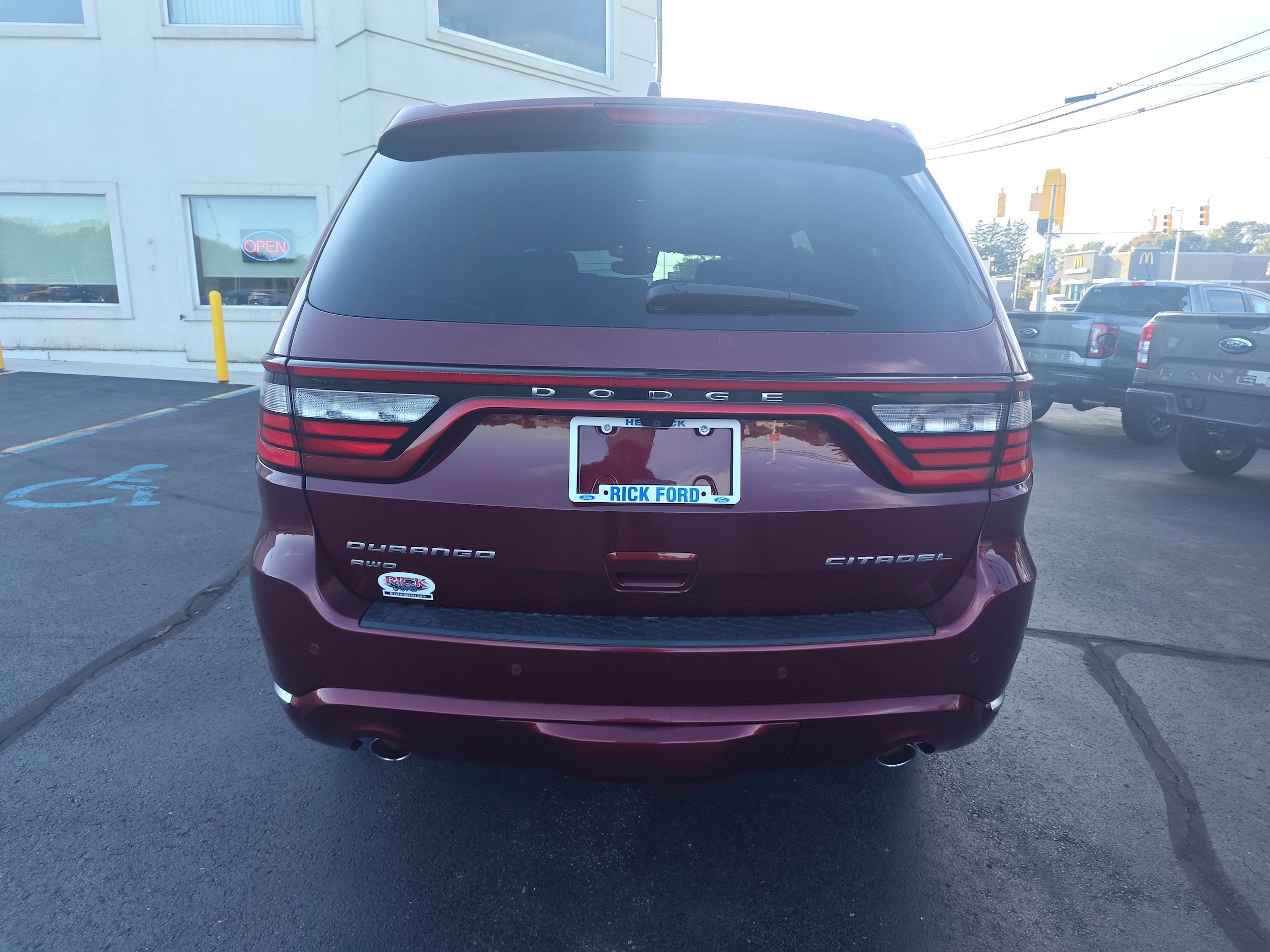 Used 2017 Dodge Durango Citadel w/ Quick Order Package 23P AWD/4WD image 6
