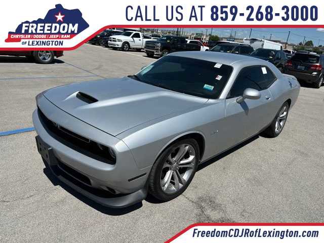 Used 2022 Dodge Challenger R/T RWD image 1