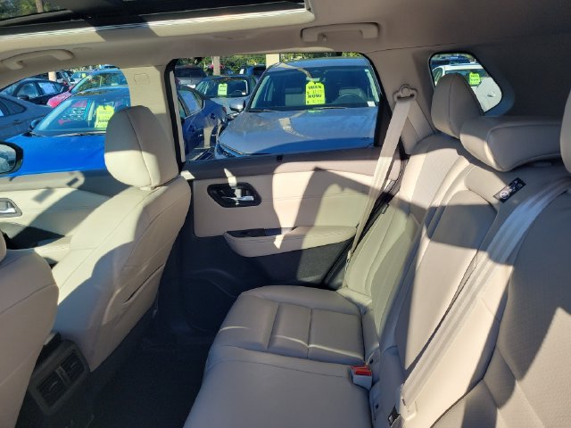 Used 2023 Nissan Rogue SV w/ SV Premium B Package FWD image 14