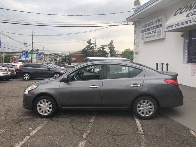 Used 2017 Nissan Versa SV FWD image 2