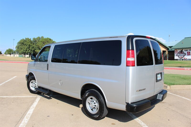 Used 2019 Chevrolet Express 2500 LS w/ Driver Convenience Package RWD image 3