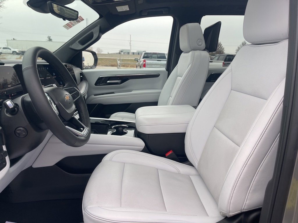 Certified 2025 Chevrolet Tahoe Premier image 23