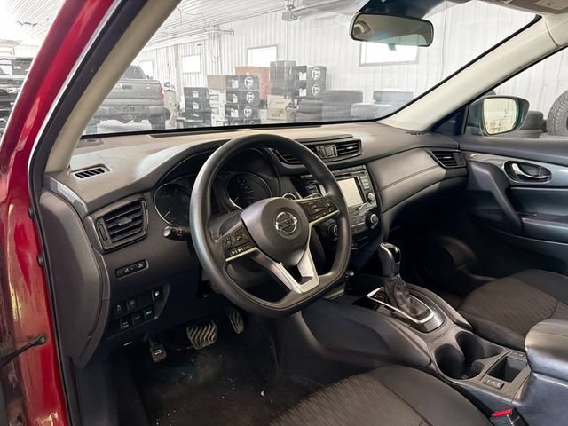 Used 2019 Nissan Rogue SV AWD/4WD image 8