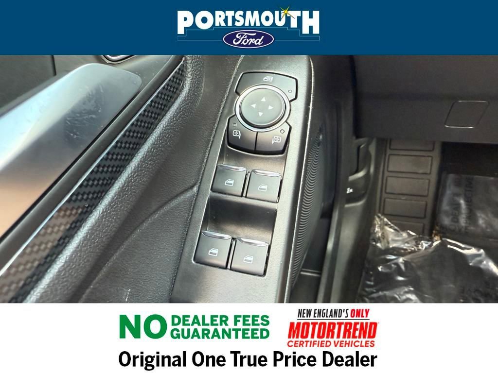 Used 2025 Ford Escape ST-Line w/ Tech Pack #1 image 29