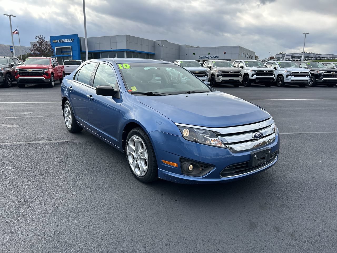 Used 2010 Ford Fusion SE FWD image 1