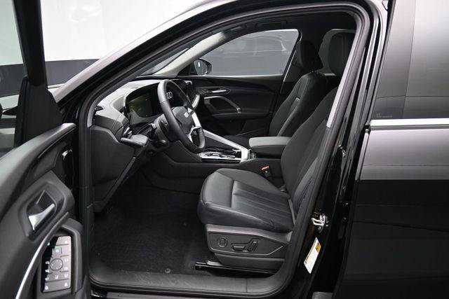 Used 2025 Audi Q5 Premium w/ Convenience Package AWD/4WD image 9