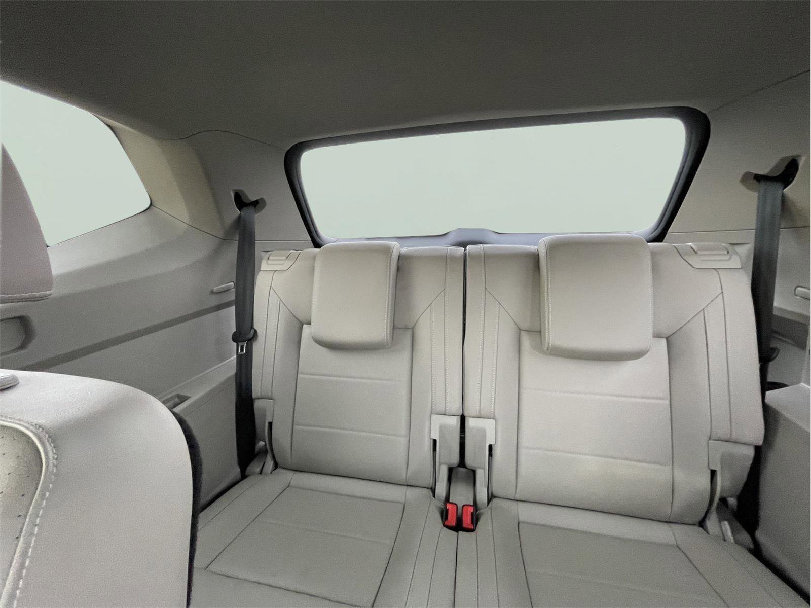 Used 2023 Volkswagen Atlas SE w/ Black Wheel Package image 18