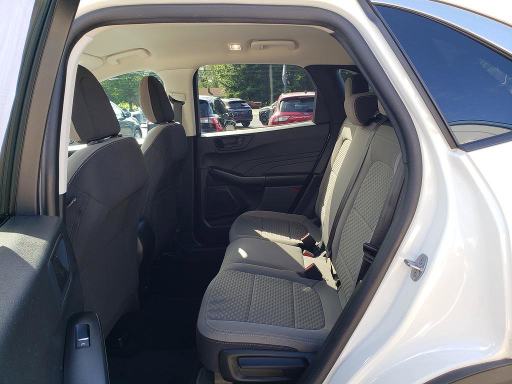 Used 2022 Ford Escape SE image 14