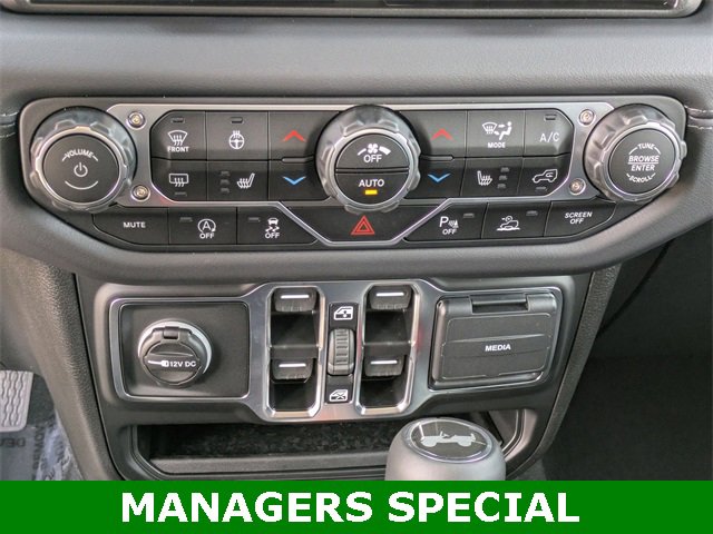 New 2025 Jeep Wrangler Sahara image 22