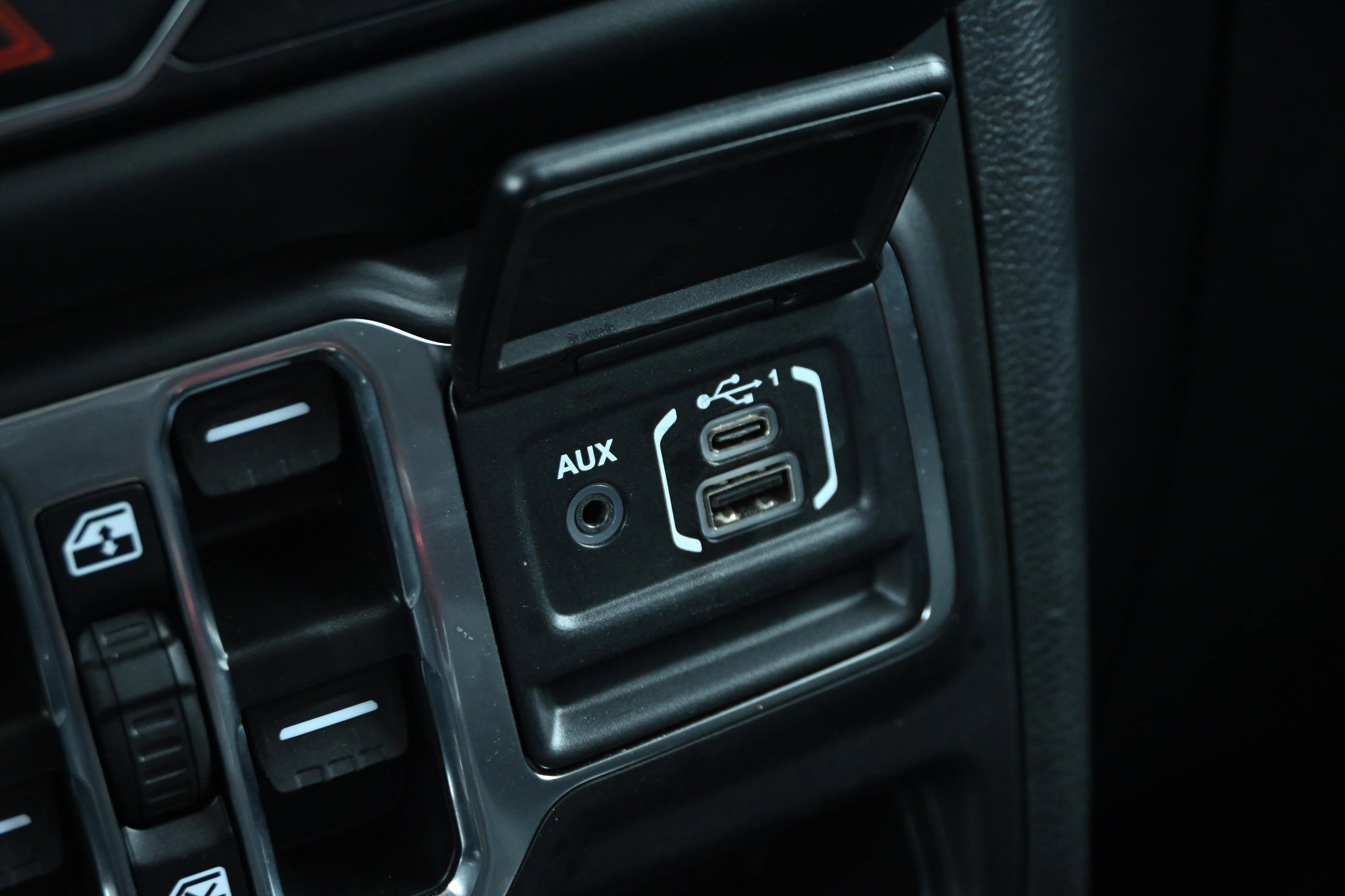 Used 2023 Jeep Wrangler Unlimited Sport image 21