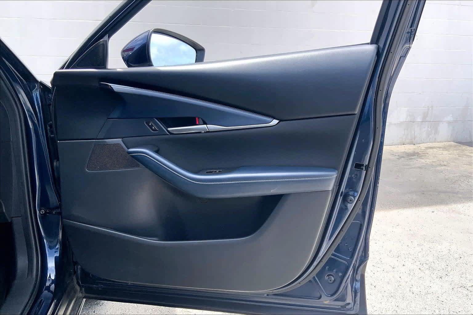 Used 2020 MAZDA CX-30 FWD image 9