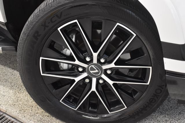 Used 2024 Lexus GX 550 w/ Cold Area Package AWD/4WD image 30