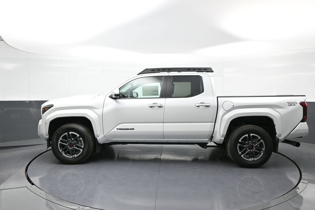New 2024 Toyota Tacoma TRD Sport w/ TRD Sport Upgrade Package AWD/4WD image 9
