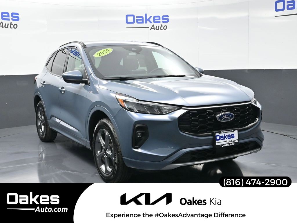 Used 2024 Ford Escape ST-Line Select w/ Class II Trailer Tow Package
