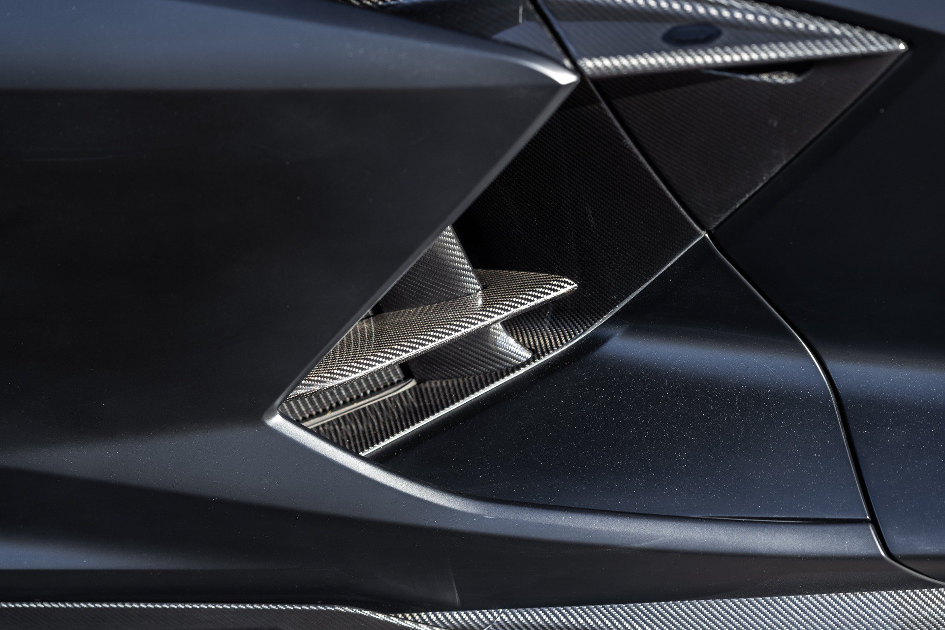 Used 2025 Lamborghini Revuelto AWD/4WD image 39