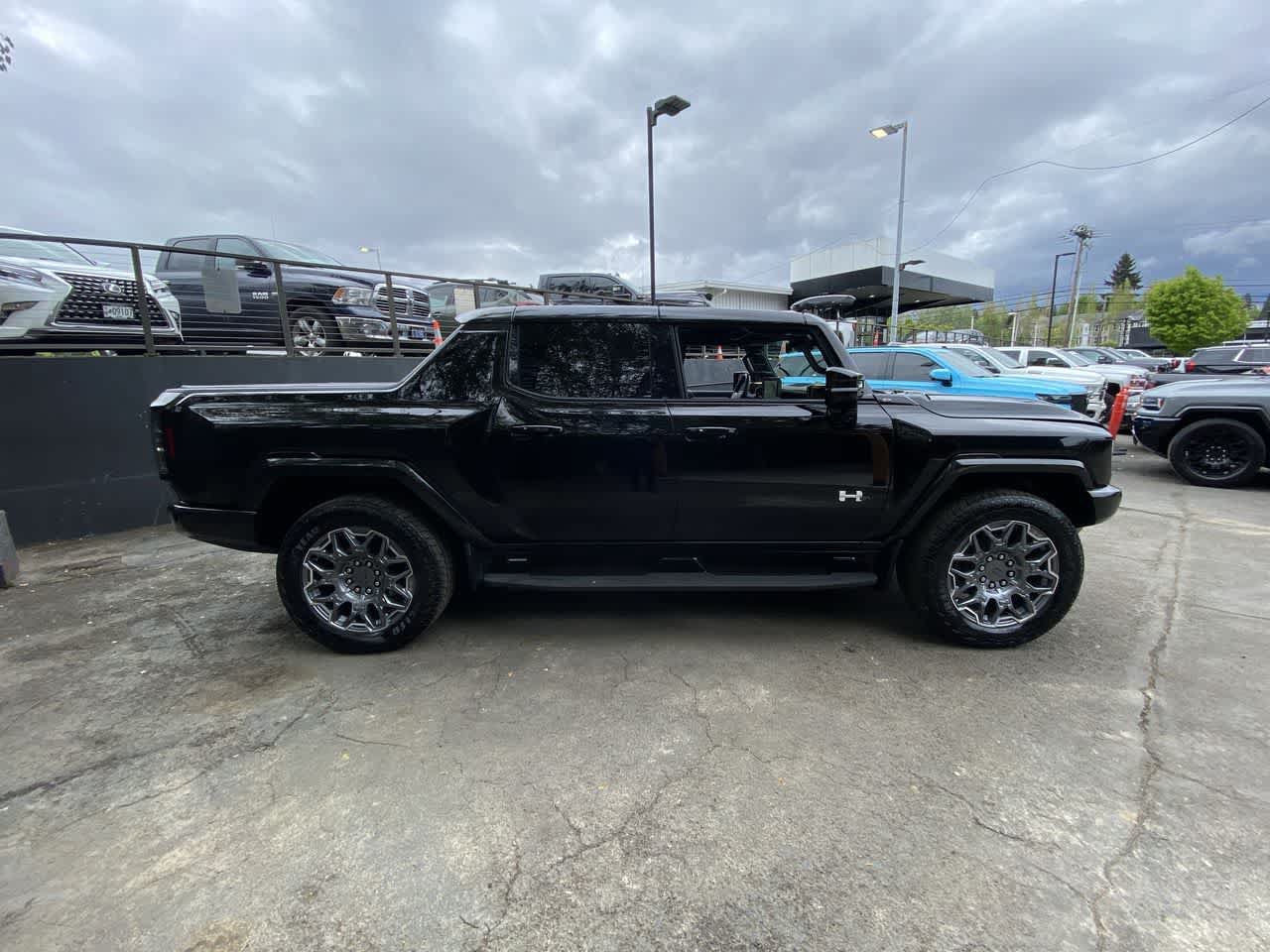 Used 2025 GMC Hummer EV 3X w/ Battery Pack, 24 Module Pack AWD/4WD image 7