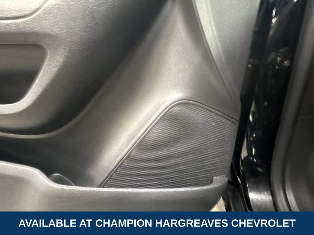 Used 2020 Chevrolet Trax LT w/ LT Convenience Package FWD image 32