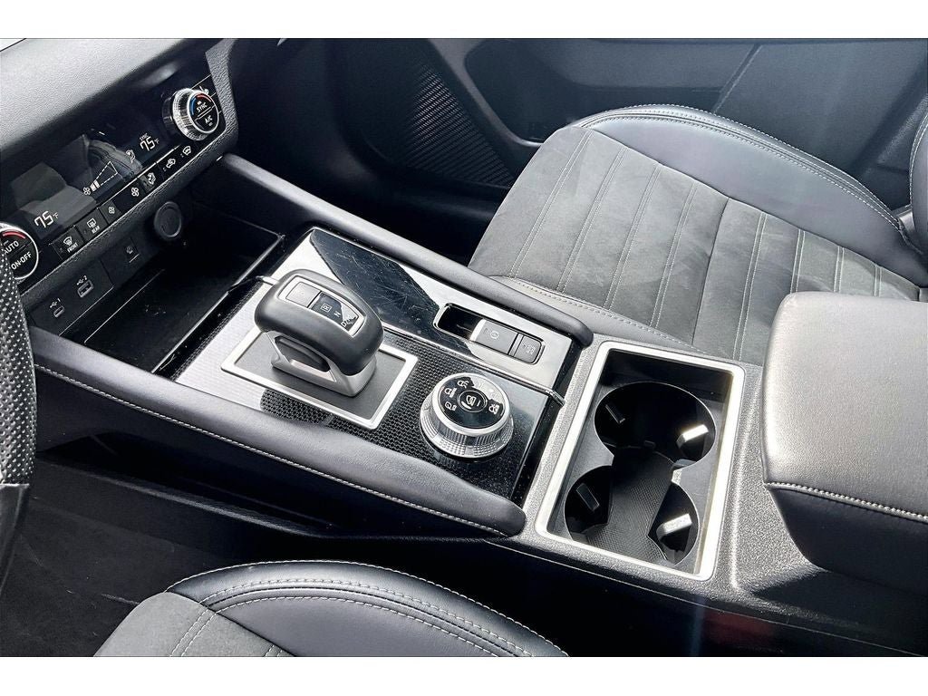 Used 2024 Mitsubishi Outlander Ralliart AWD/4WD image 15