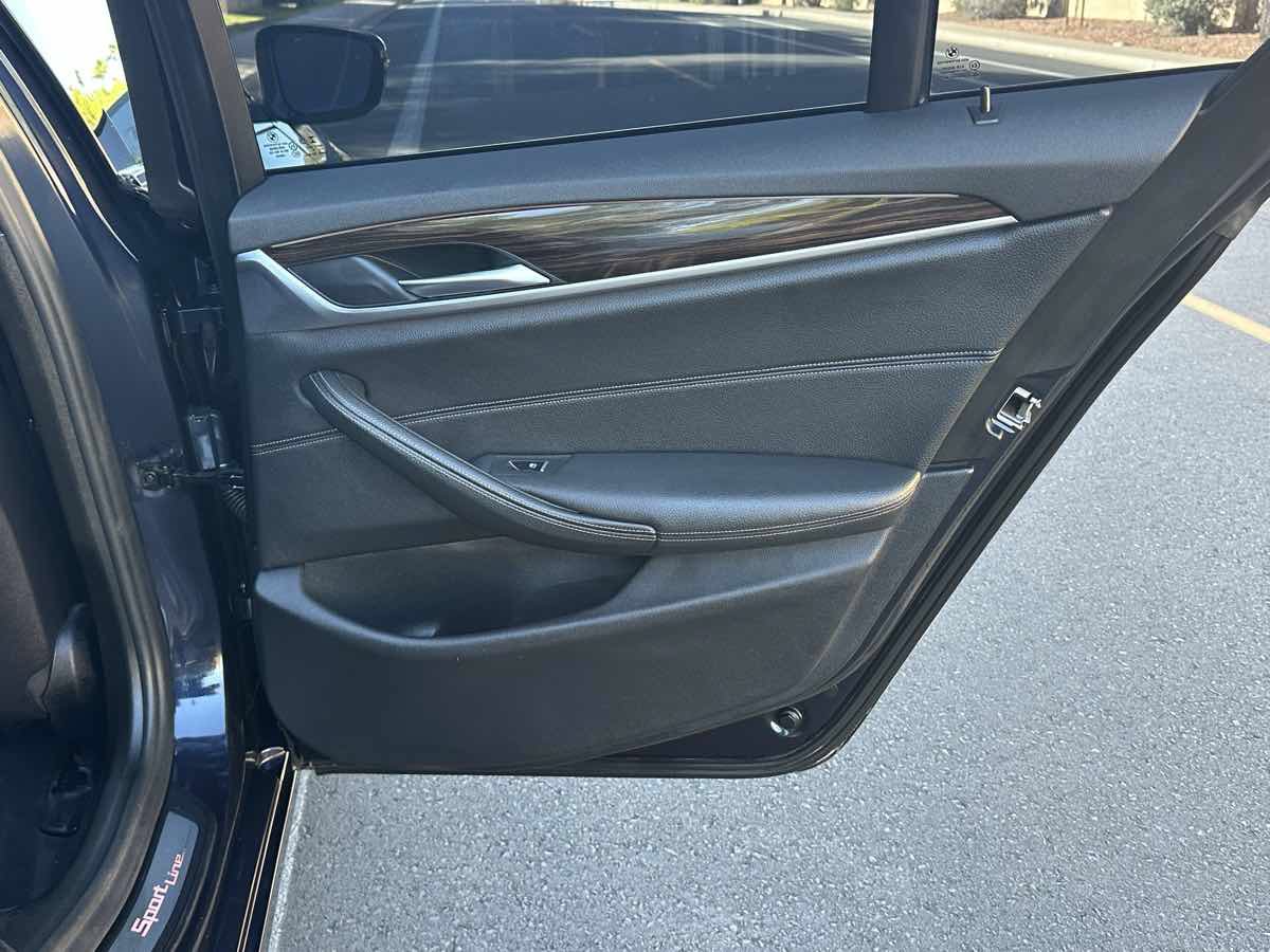 Used 2019 BMW 540i xDrive AWD/4WD image 45