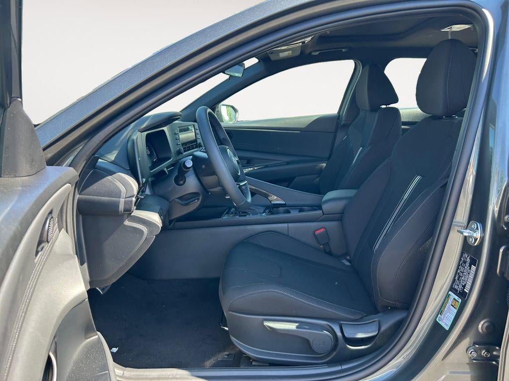 New 2026 Hyundai Elantra SEL Sport Premium FWD image 44