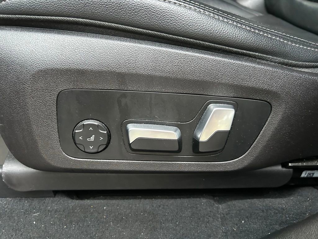 Used 2020 BMW X3 M40i w/ Premium Package image 16