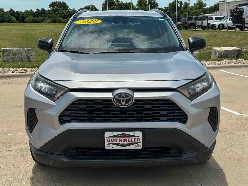 Used 2020 Toyota RAV4 LE FWD image 8
