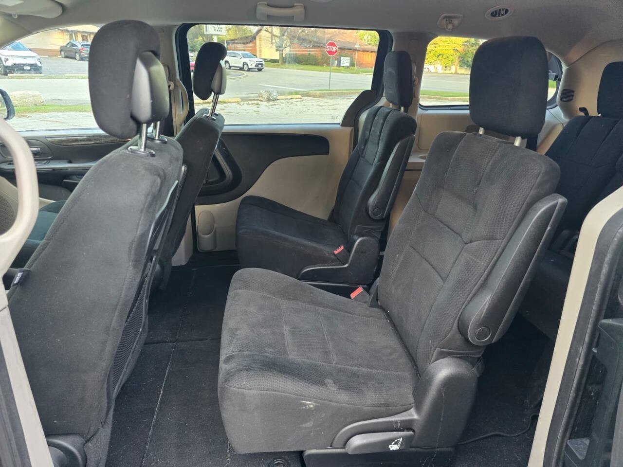 Used 2011 Dodge Grand Caravan Express w/ PWR Window Group FWD image 13
