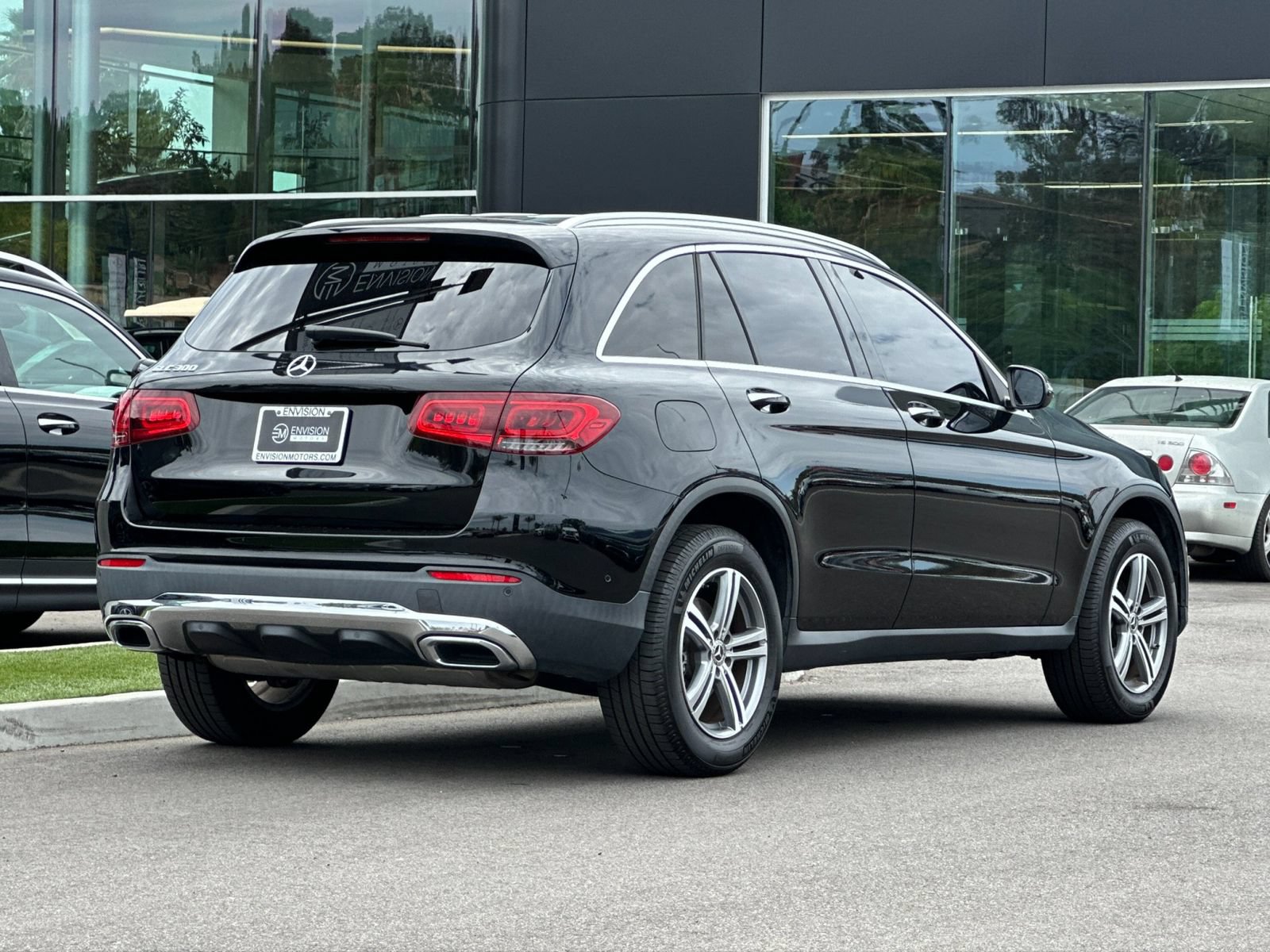 Used 2021 Mercedes-Benz GLC 300 image 3