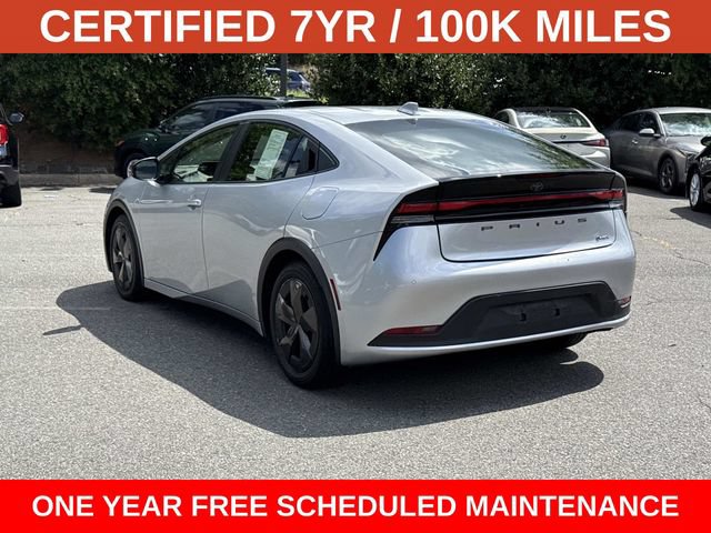 Used 2025 Toyota Prius LE FWD image 4