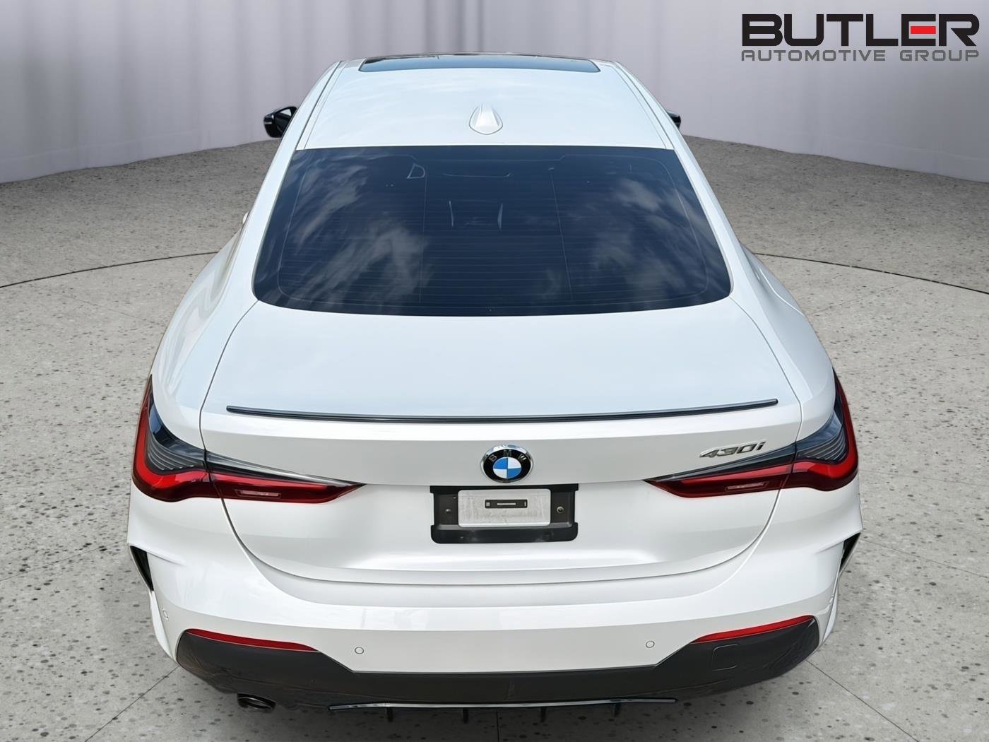 Certified 2024 BMW 430i Coupe w/ M Sport Package RWD image 9