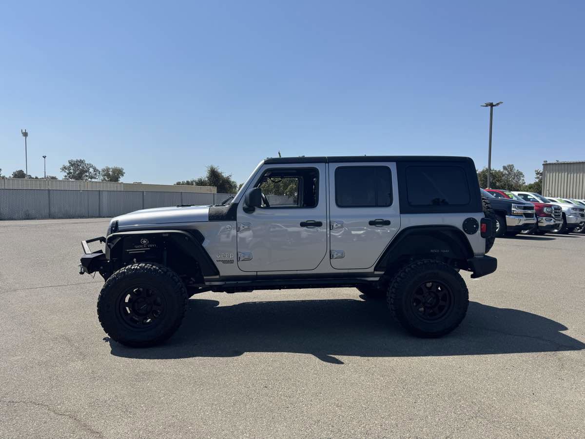 Used 2018 Jeep Wrangler Unlimited Sport S image 7